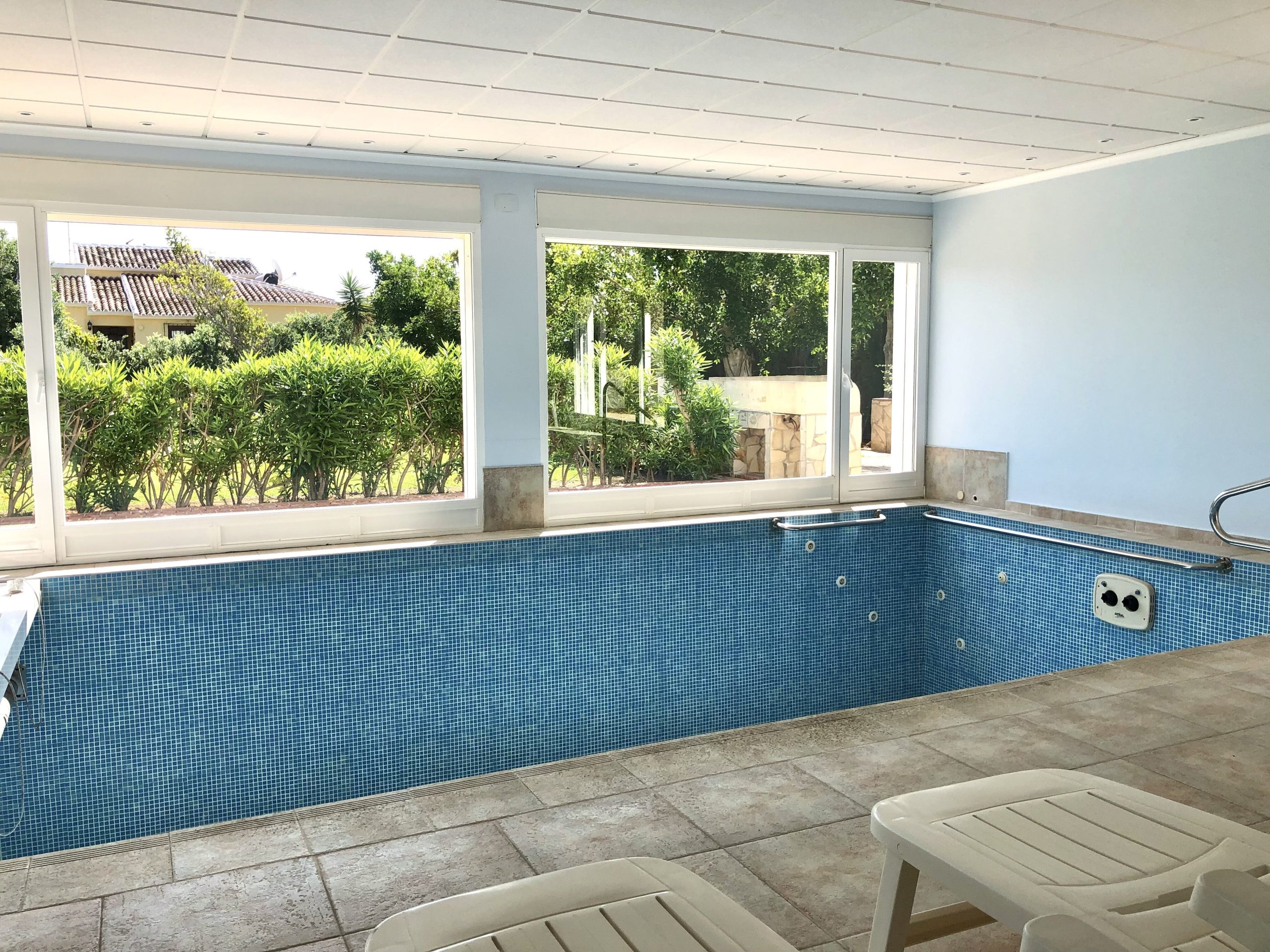 12- Piscina C VELL GRANADELLA